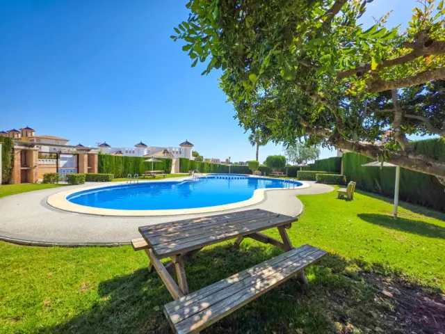 Apartamento en Cabo Roig-La Zenia-La Regia