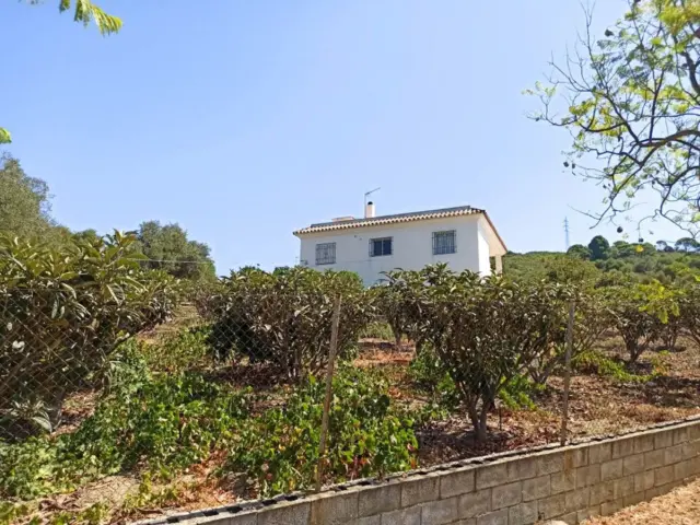 Rustic finca in Estepona