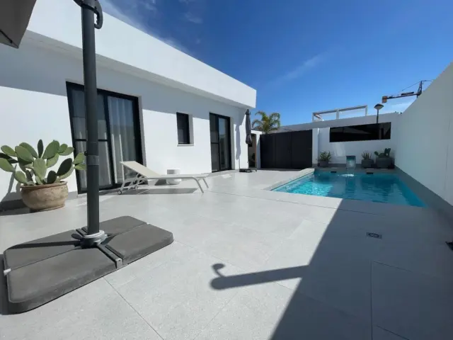 House in Cañada Roldán