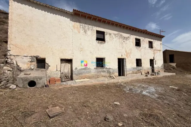 Rustic Finca in Serón
