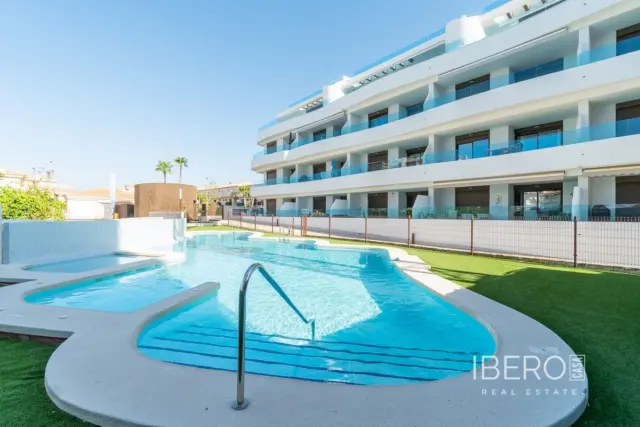 Apartamento en Playa Flamenca-Las Piscinas