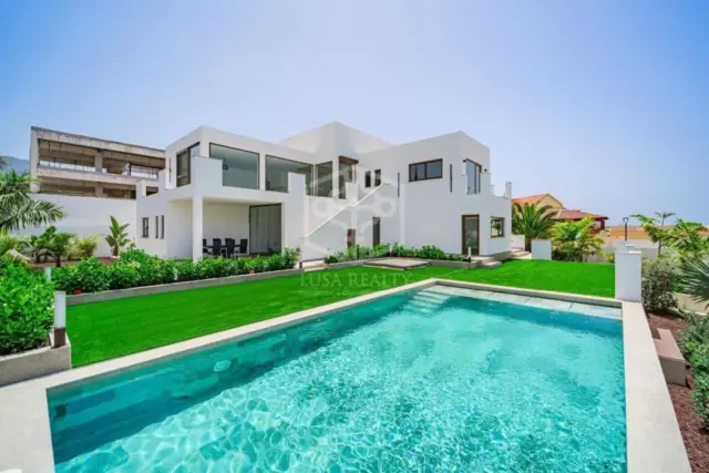 Villa in Adeje
