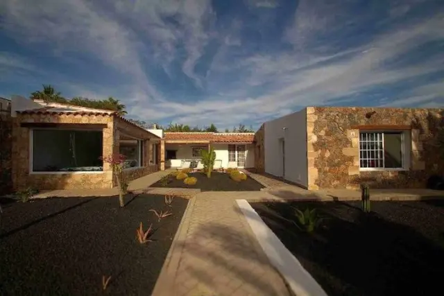 Rustic Finca in La Pared