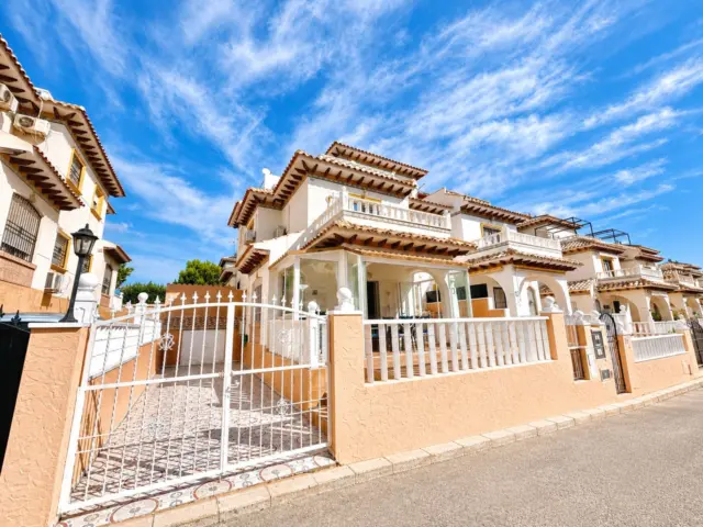 House in Cabo Roig-La Zenia-La Regia