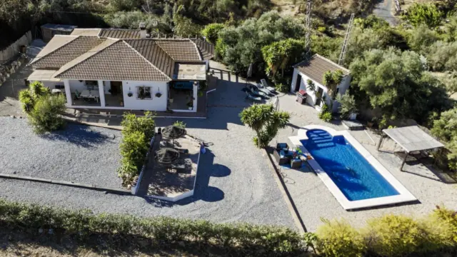 House in Alcaucín photo 2