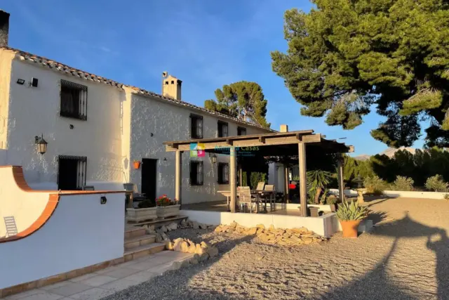 Rustic Finca in Chirivel
