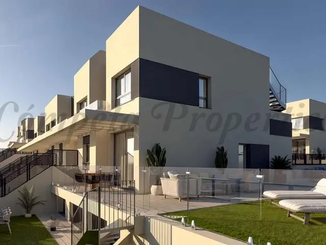 Semi-detached house in Capistrano-Cueva de Nerja photo 2