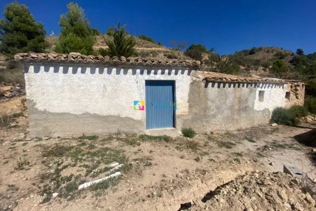 Rustic Finca in Somontín