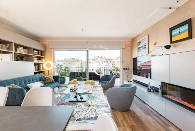 Duplex penthouse in Can Girona-Terramar-Vinyet photo 11