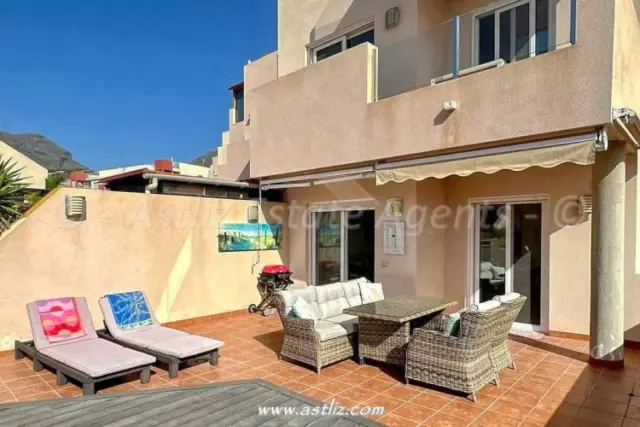 House in Acantilado de los Gigantes