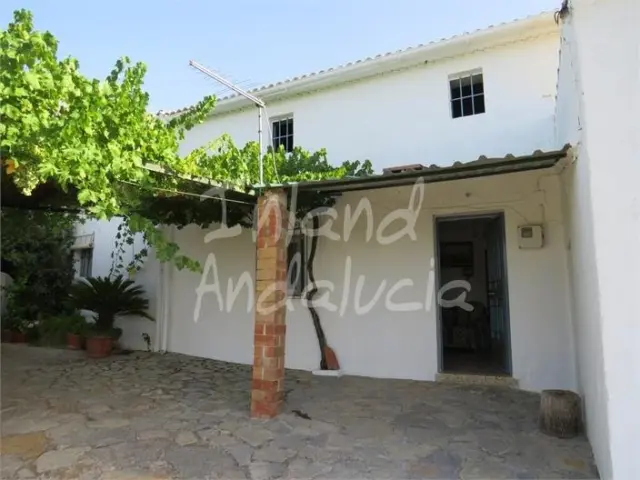 Rustic Finca in Castillo de Locubín