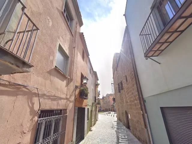 Terraced house on Carrer de la Neu photo 2