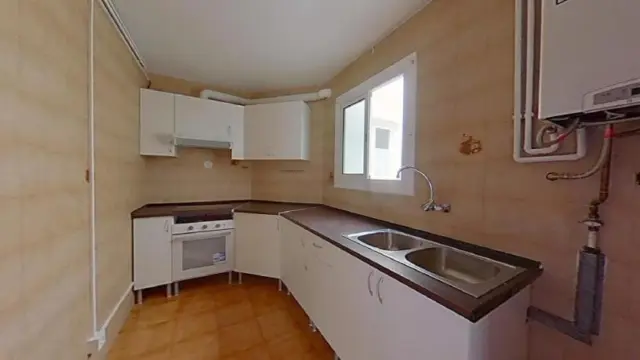 Apartment on Carrer de Pompeu Fabra photo 2