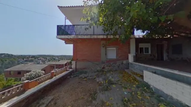 Terraced house on Carrer de Corbera photo 8