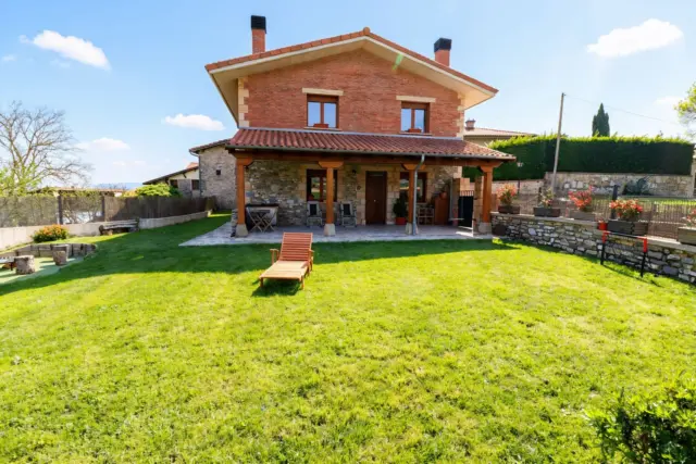 Chalet on Calle de Mendoza photo 31