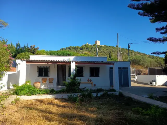 Rustic Finca in Pasaje El Banyador