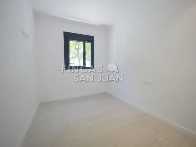 Apartment in El Salt photo 12