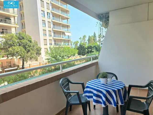 Apartamento en calle Amplaries, 37