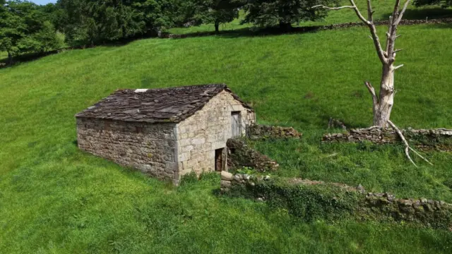 Rustic farm on Bustaleguin Street