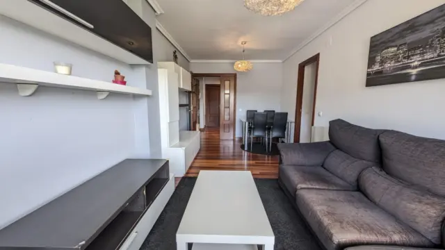 Piso en calle Hoznayo-Sierra, nº 42