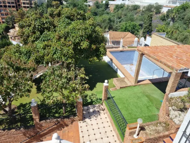 Chalet on Calle del Alhelí, 5