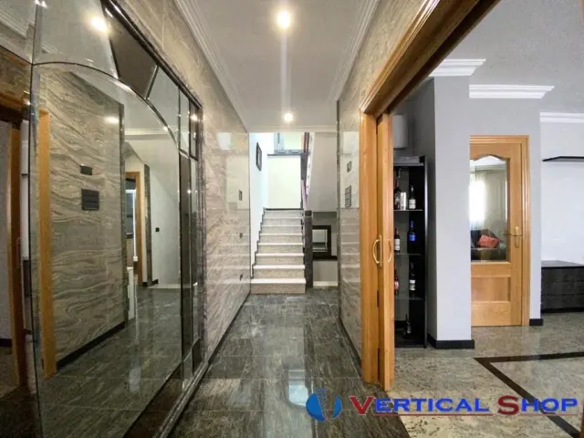 Casa en Atleta Antonio Amoros