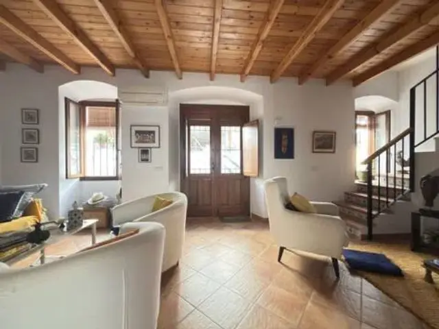Casa rústica en calle Torrejón