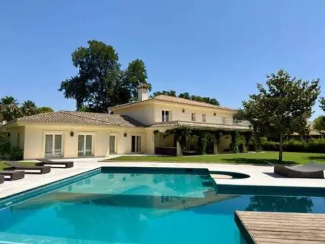 Chalet en Núcleo