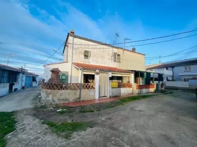 Casa rústica en Río Tinto-Aldea Moret-La Cañada