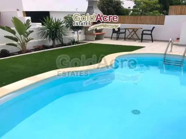 Chalet in La Oliva