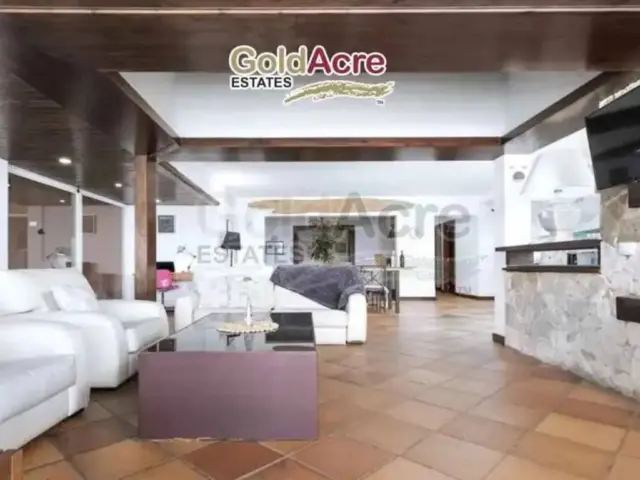 Chalet in La Oliva