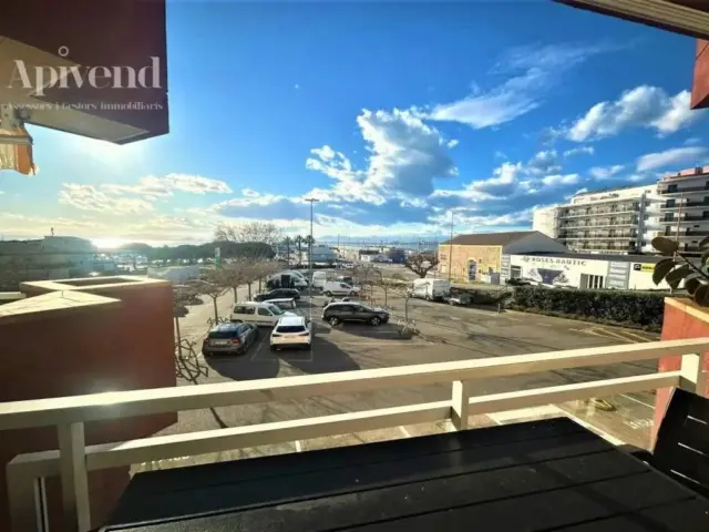 Apartment in Port Esportiu-Canyelles-Puig Rom