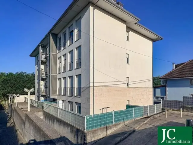 Apartment in Bárcena de Cicero