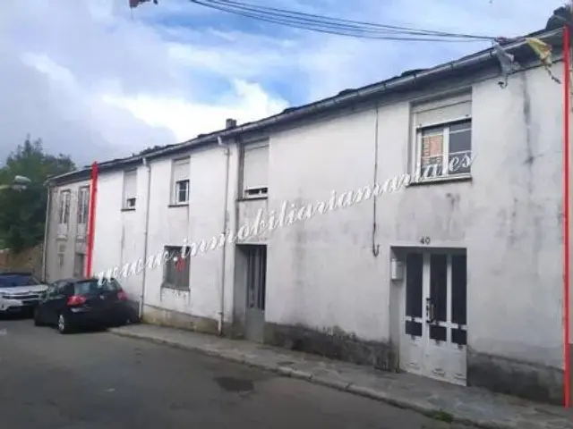 Rustic house in Linares de Maderne