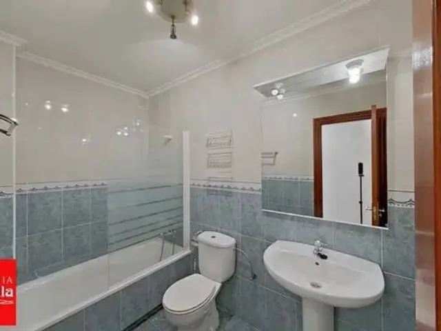 Apartment in Barrio de la Iglesia de San Mamés, 28 photo 25