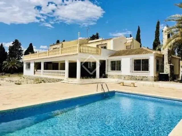 Chalet en La Condomina