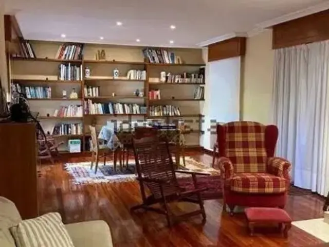 Semi-detached house in Brión