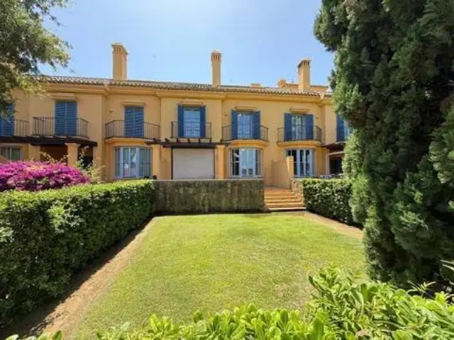 Townhouse in Núcleo