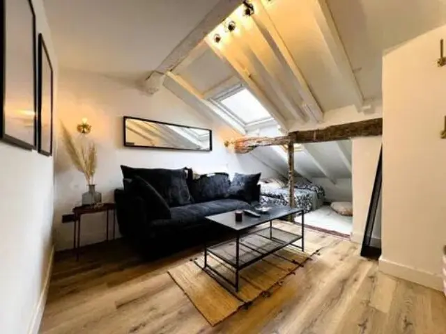 Apartment in City Hall Centre photo 16