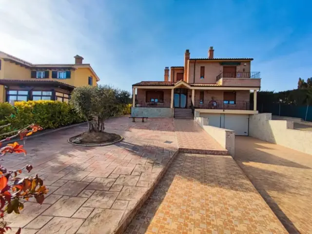 Chalet in Villalobón