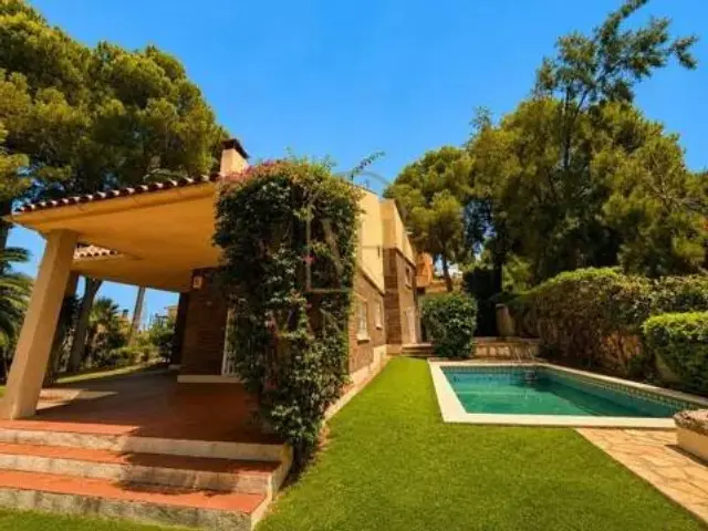 Chalet in Salou
