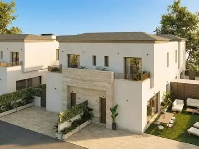 Townhouse on Carrer de Chipre