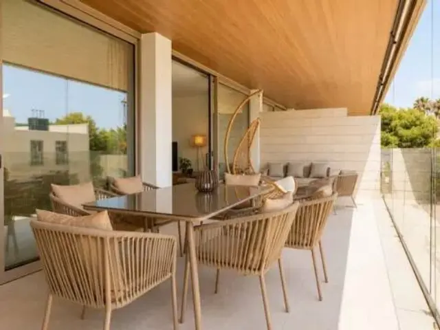 Apartment on Calle Calas de Santiago Bernabeu, 30