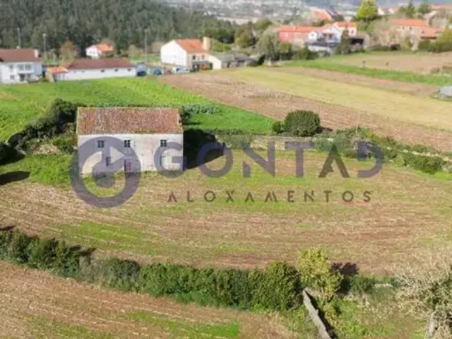 Chalet en A calle (Tella)