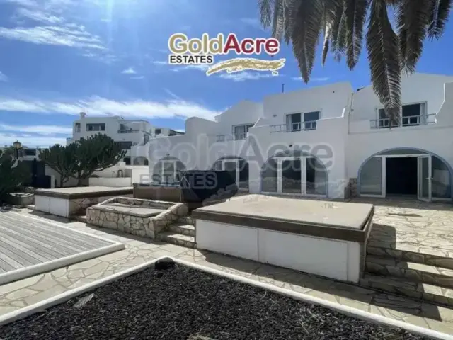 Chalet in La Oliva