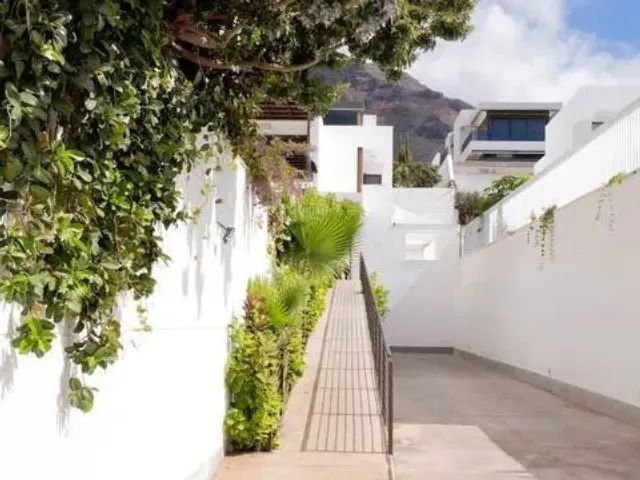 Chalet on Avenida Kurt Konrad Mayer Street, No Number