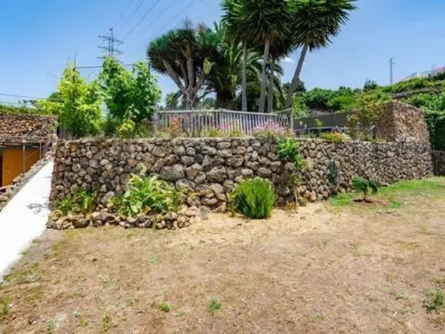 Rustic house on La Florita Street photo 23