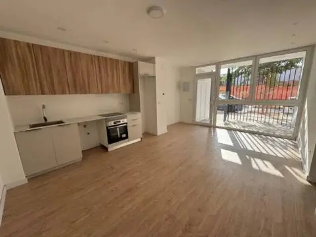 Apartment in La Creu Coberta