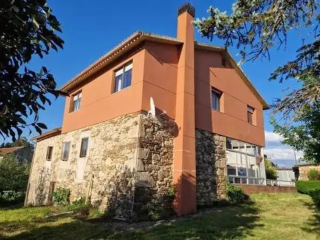 Chalet en Tomiño