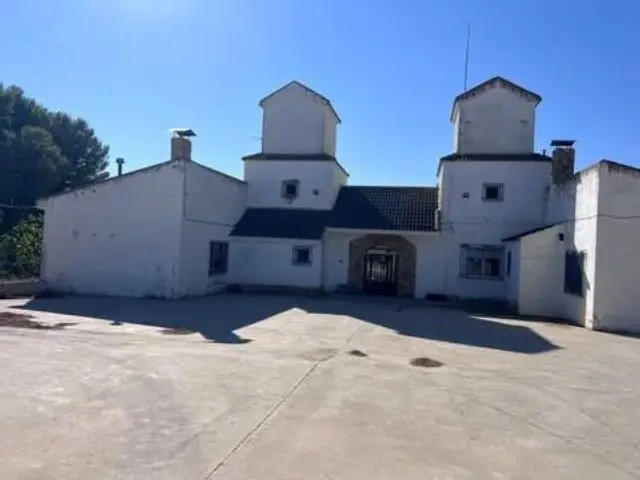 Rustic house in Pozohondo